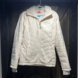 Medium “chalk” Columbia omniheat jacket